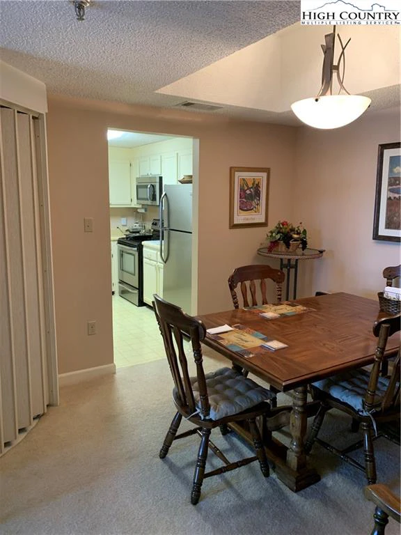 Image number 7 for the current listing