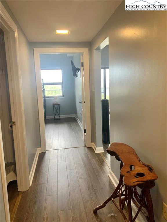 Image number 11 for the current listing