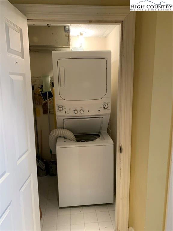 Image number 3 for the current listing