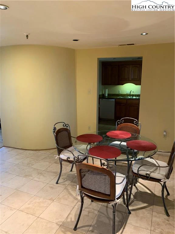 Image number 12 for the current listing