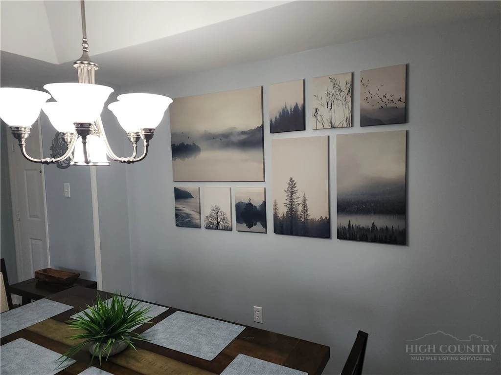 Image number 16 for the current listing