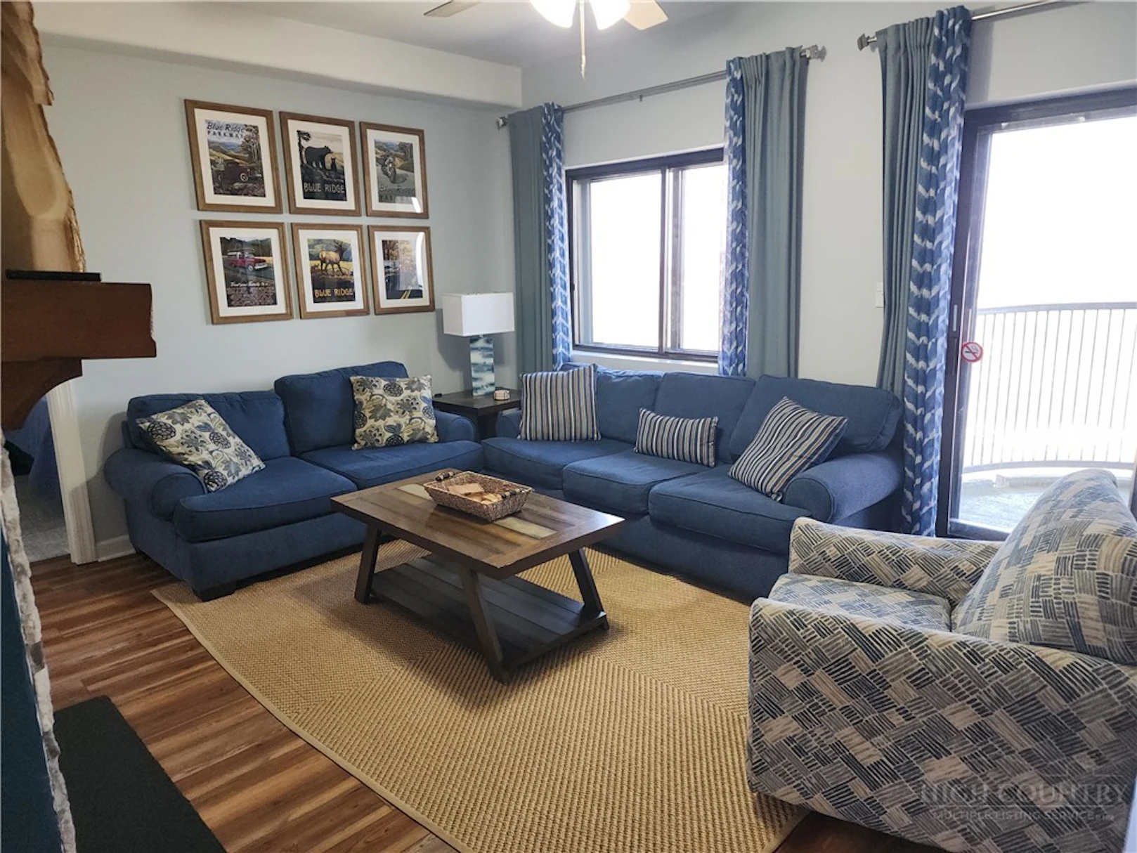 Image number 11 for the current listing