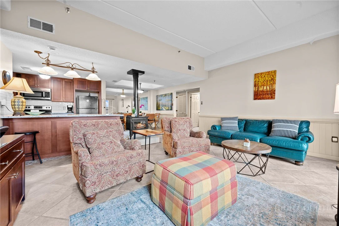 Image number 6 for the current listing
