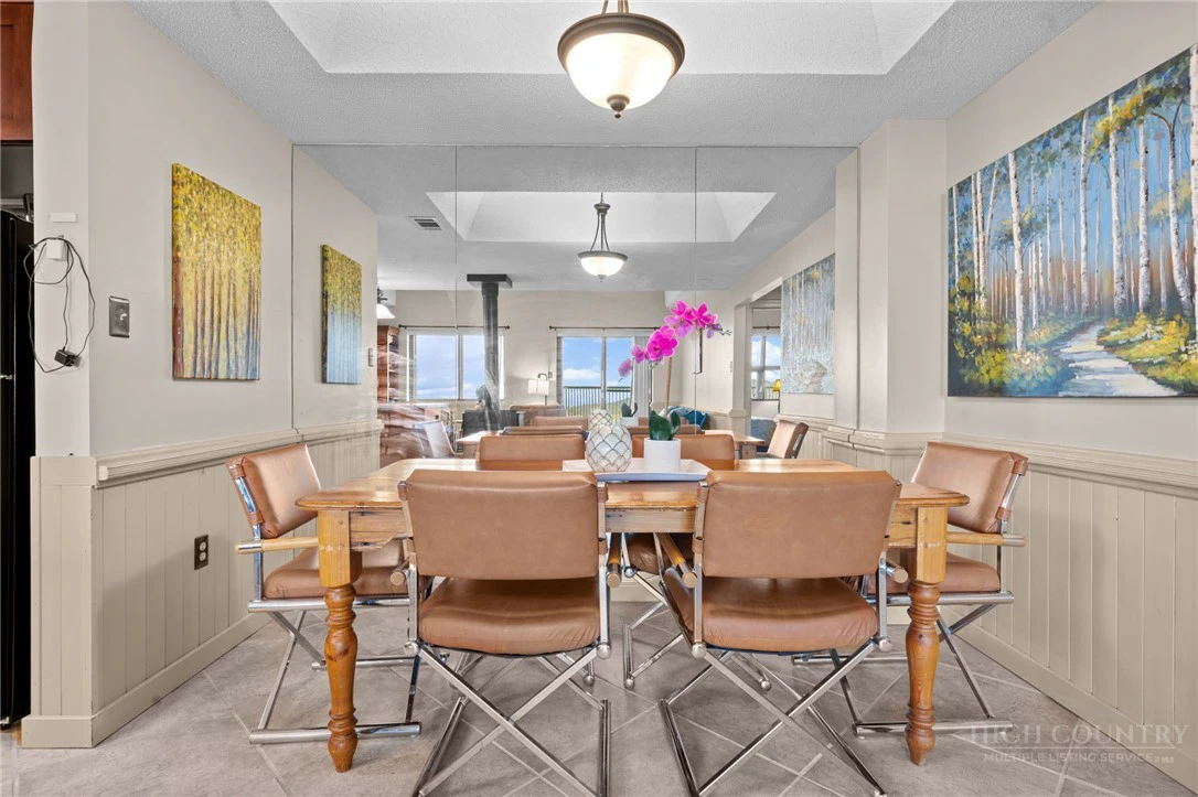 Image number 9 for the current listing