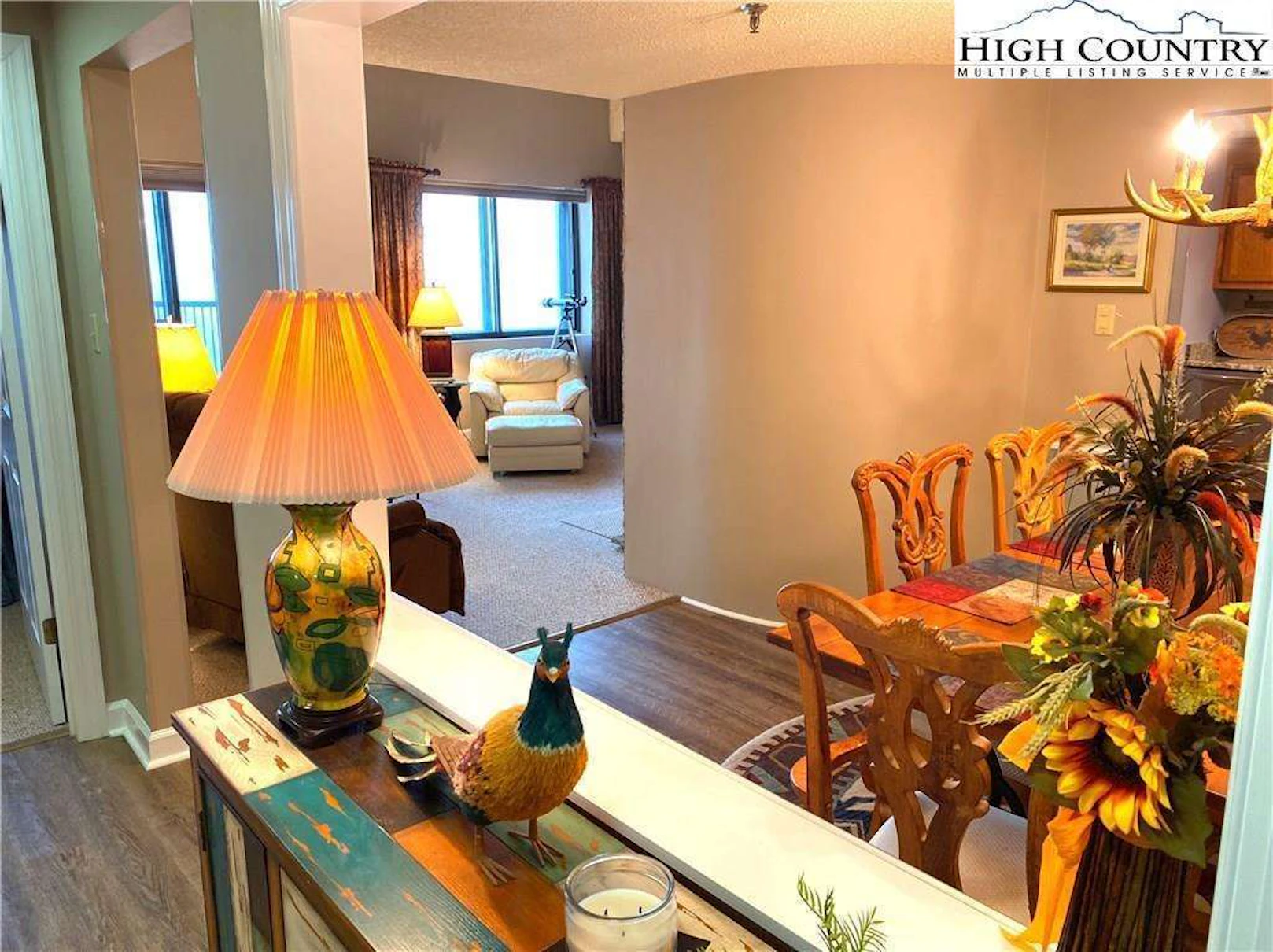 Image number 3 for the current listing