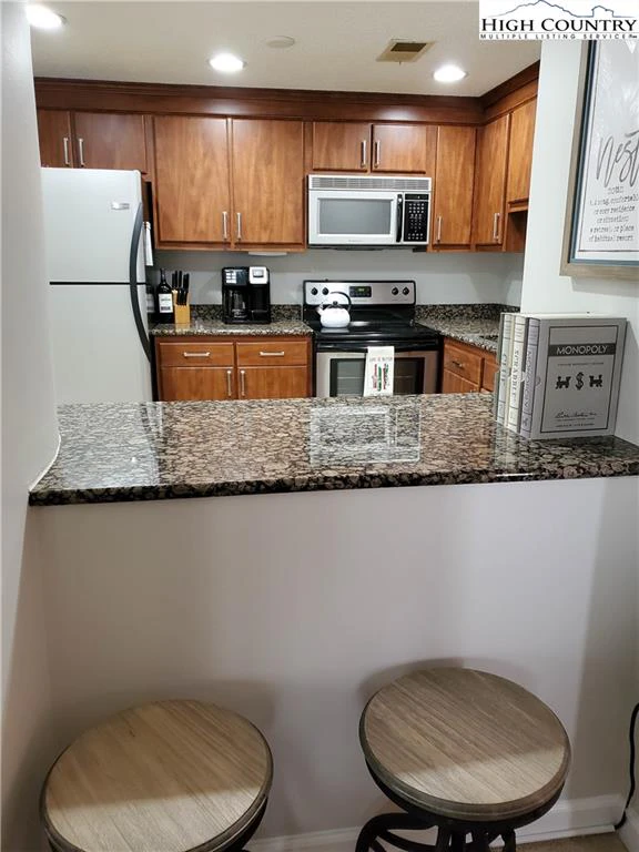 Image number 12 for the current listing