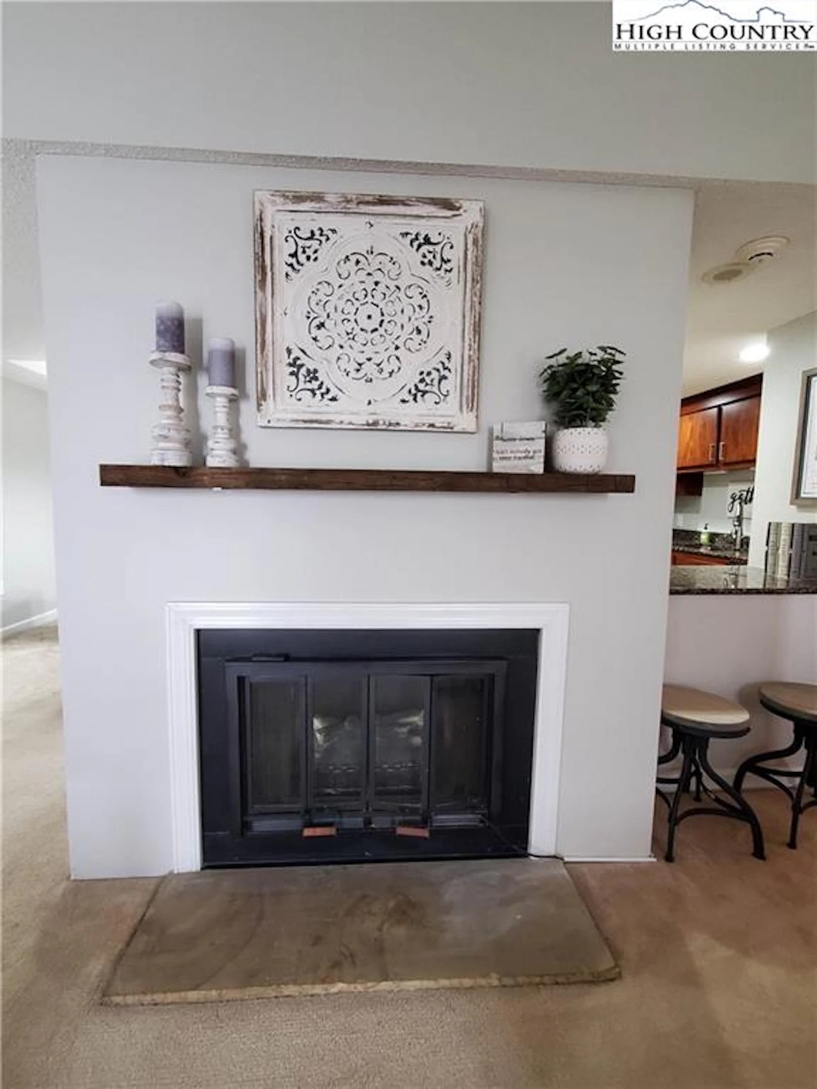 Image number 18 for the current listing