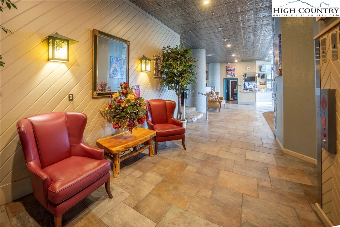 Image number 5 for the current listing