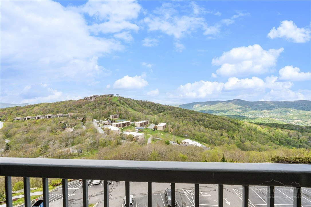 Image number 6 for the current listing