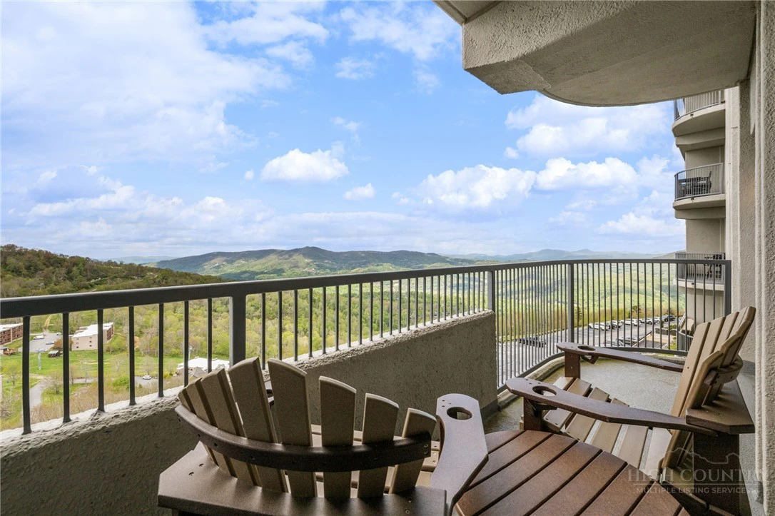Image number 5 for the current listing