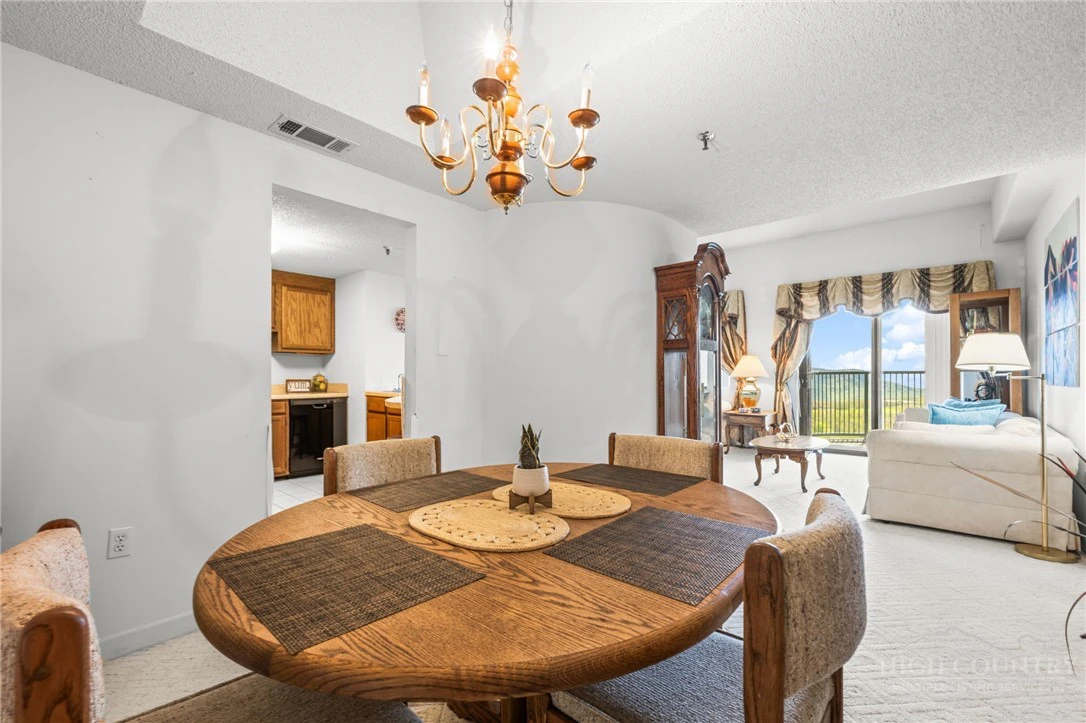 Image number 13 for the current listing