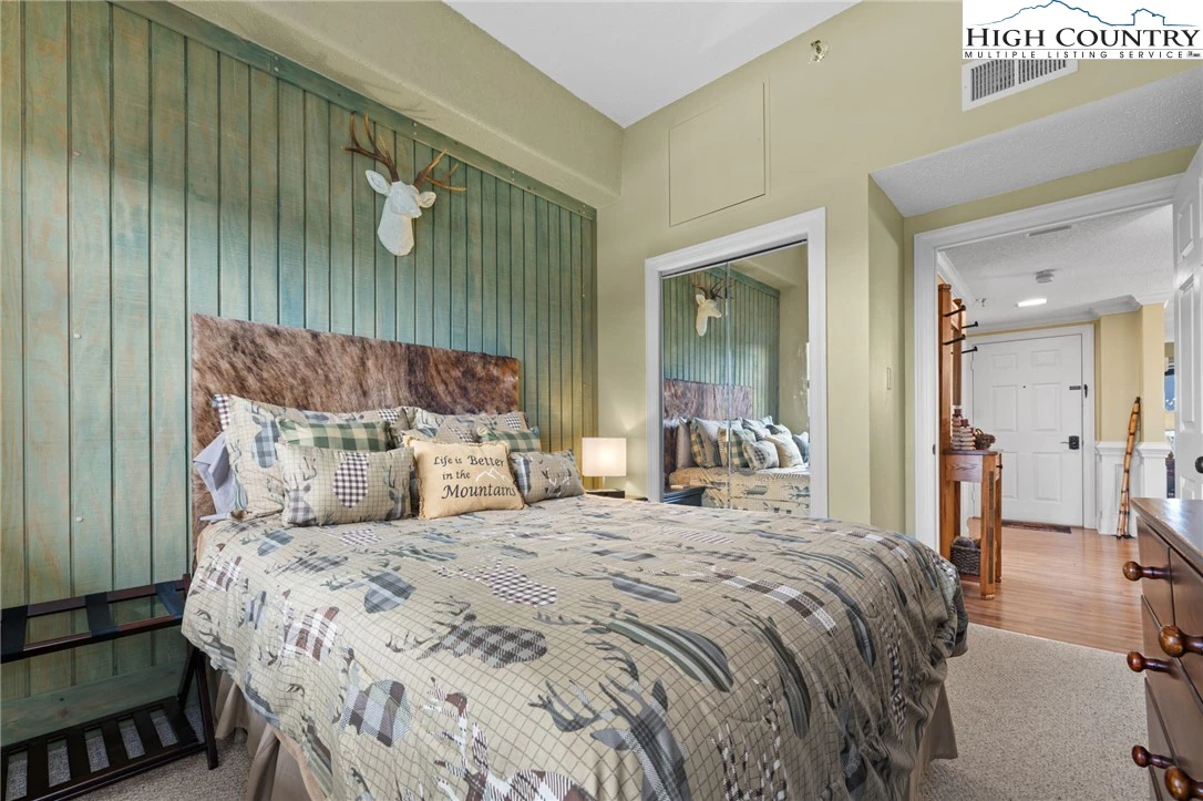 Image number 6 for the current listing