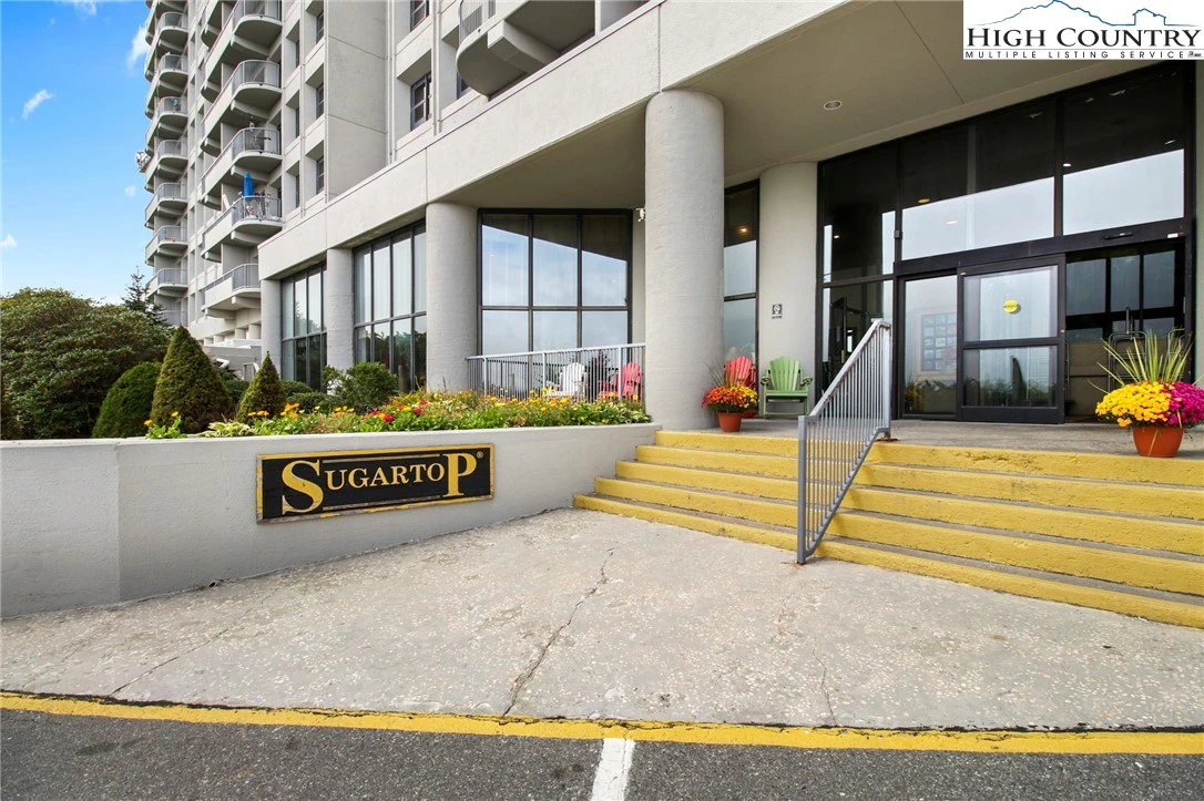 Image number 9 for the current listing