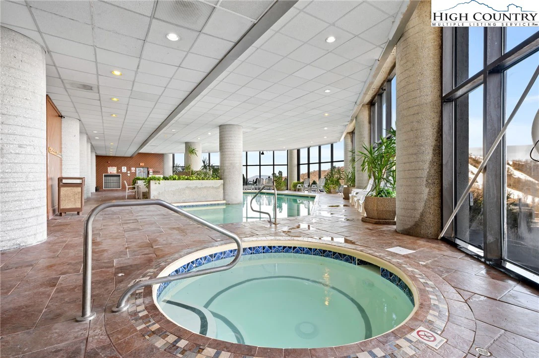 Image number 12 for the current listing