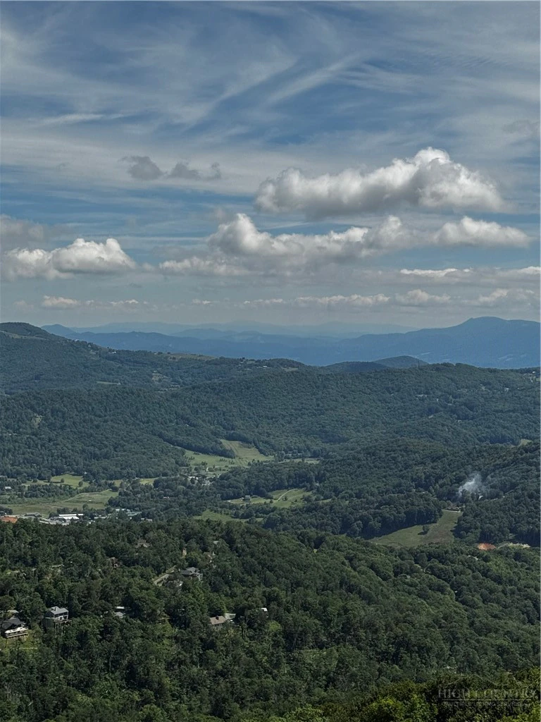 Image number 15 for the current listing