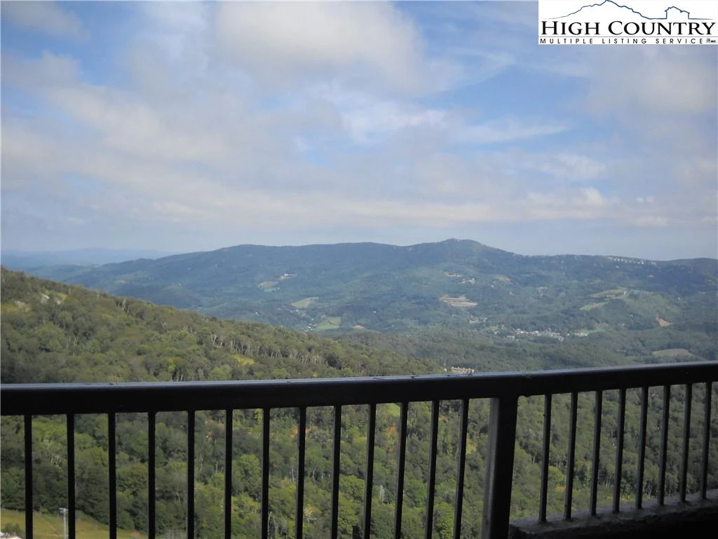 Image number 16 for the current listing