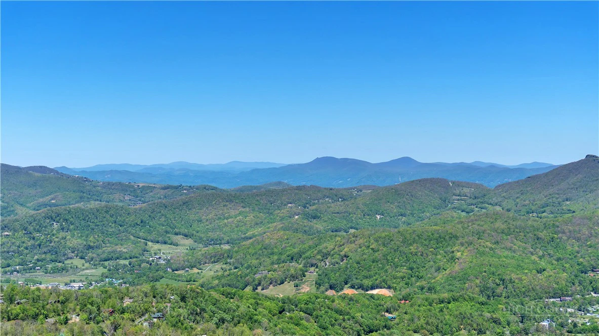 Image number 3 for the current listing