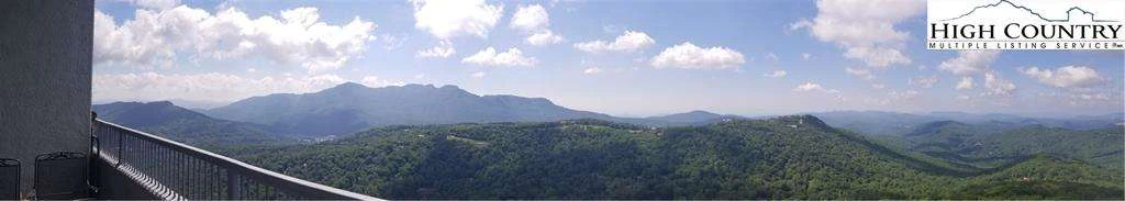 Image number 1 for the current listing