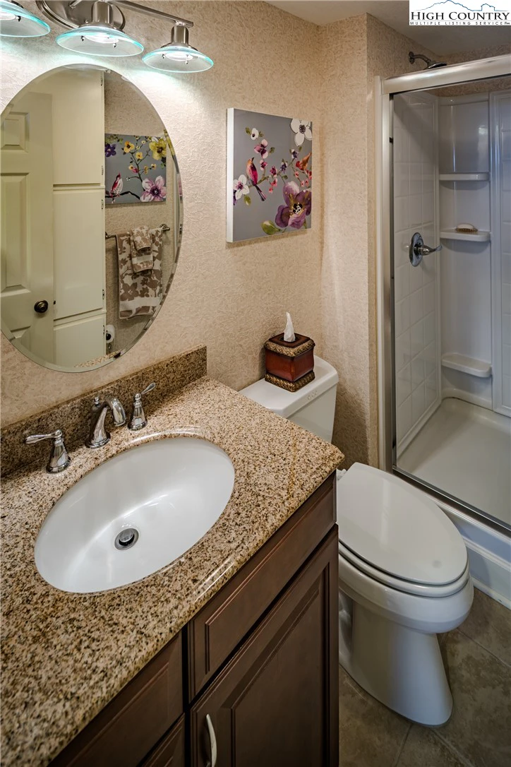 Image number 7 for the current listing