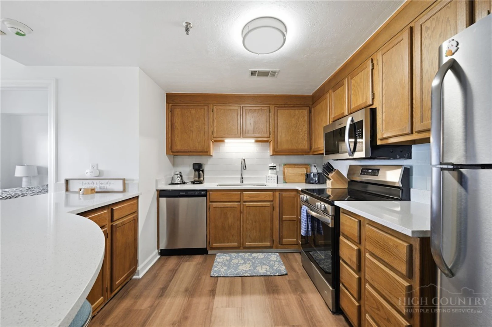 Image number 7 for the current listing