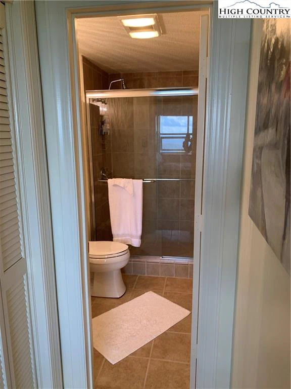Image number 7 for the current listing