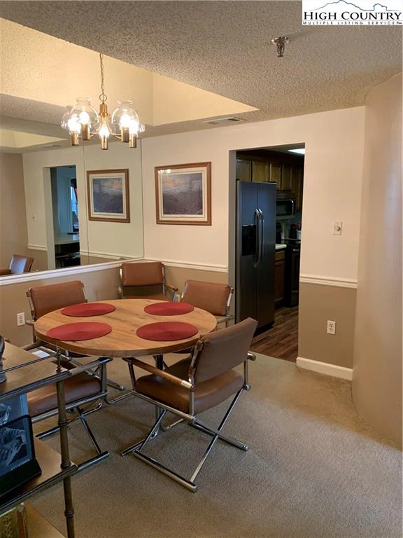 Image number 12 for the current listing