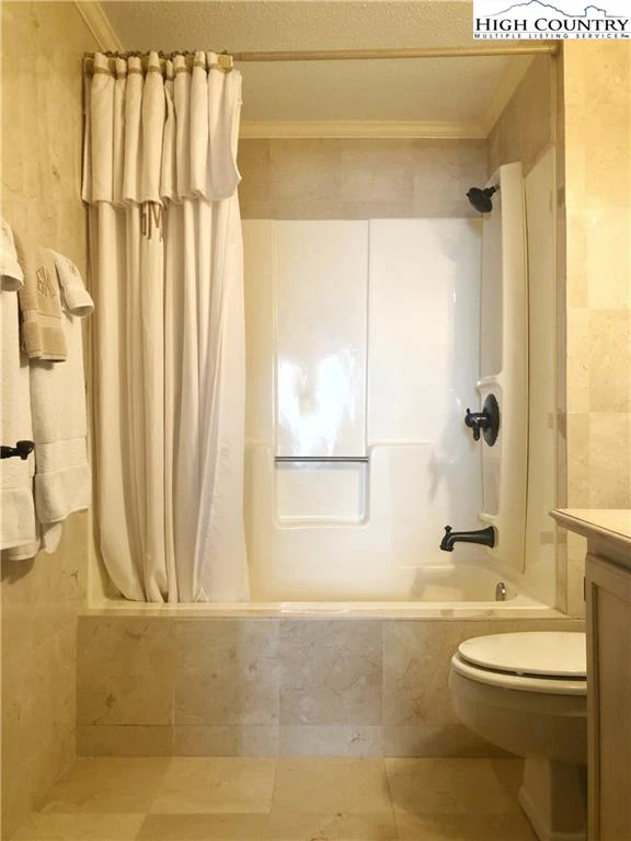 Image number 13 for the current listing