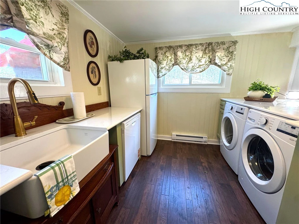 Image number 5 for the current listing