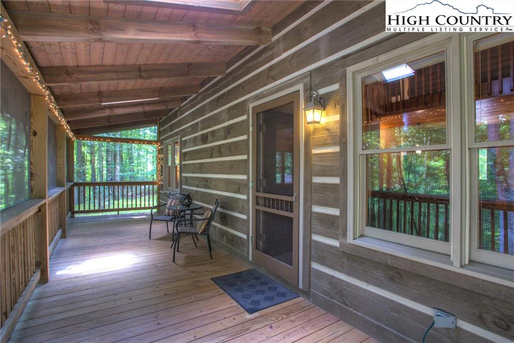 Image number 5 for the current listing