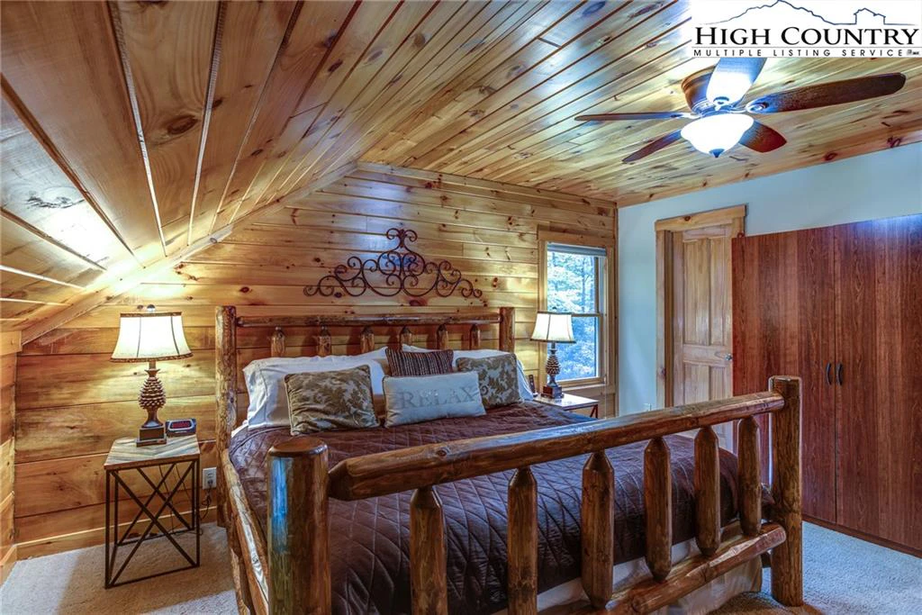 Image number 12 for the current listing