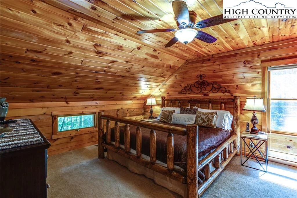 Image number 2 for the current listing