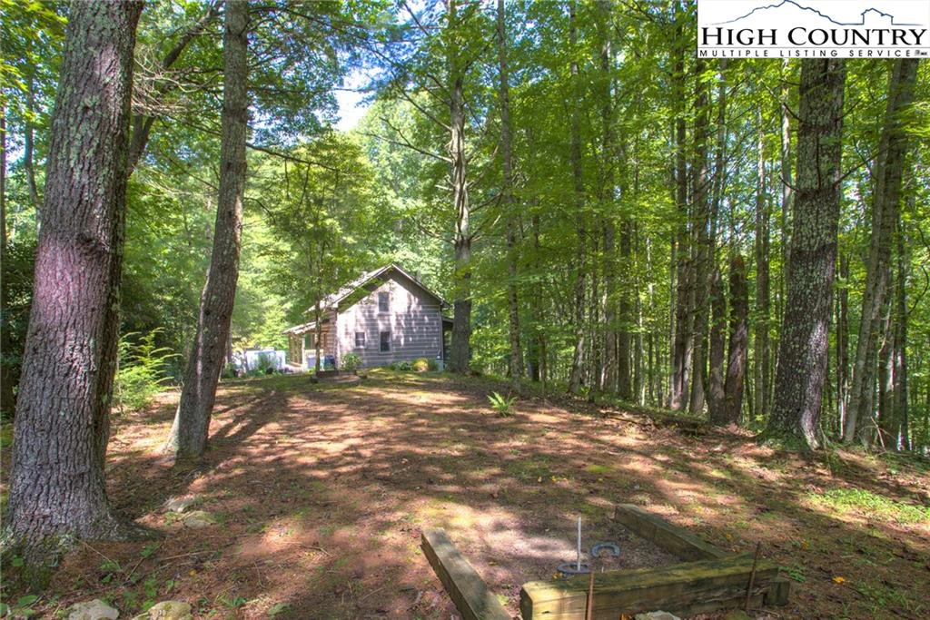 Image number 18 for the current listing