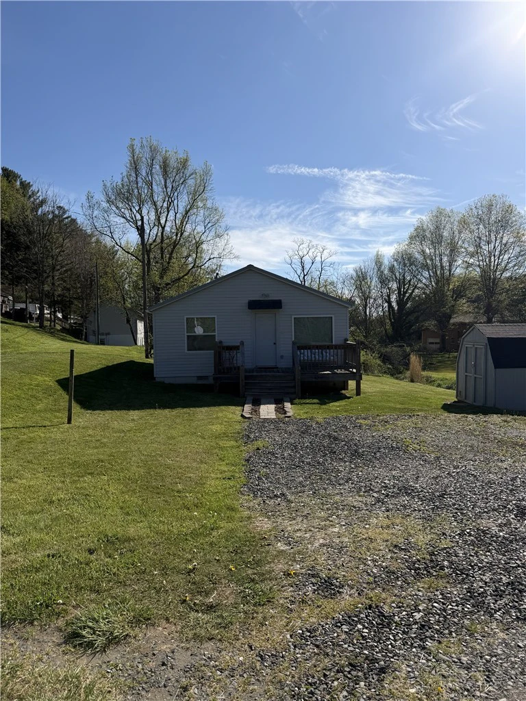 Image number 16 for the current listing
