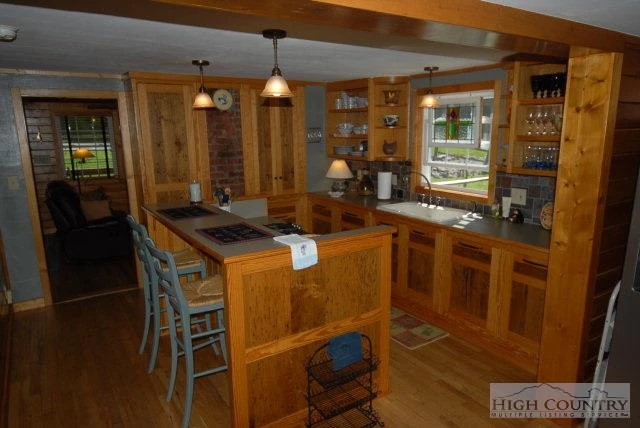 Image number 5 for the current listing