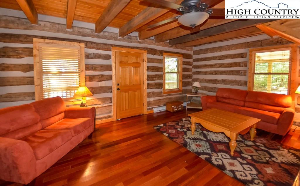 Image number 5 for the current listing