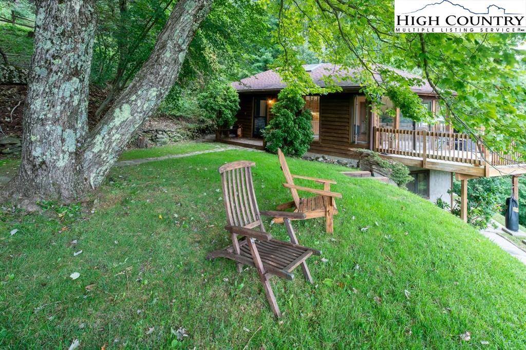 Image number 10 for the current listing