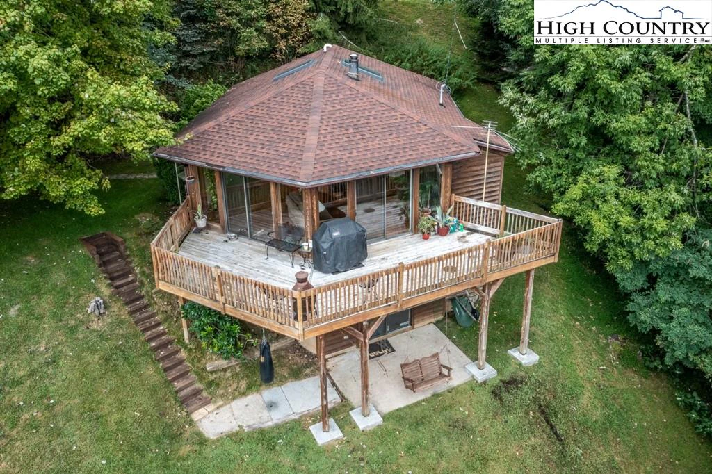 Image number 9 for the current listing