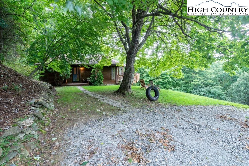 Image number 21 for the current listing