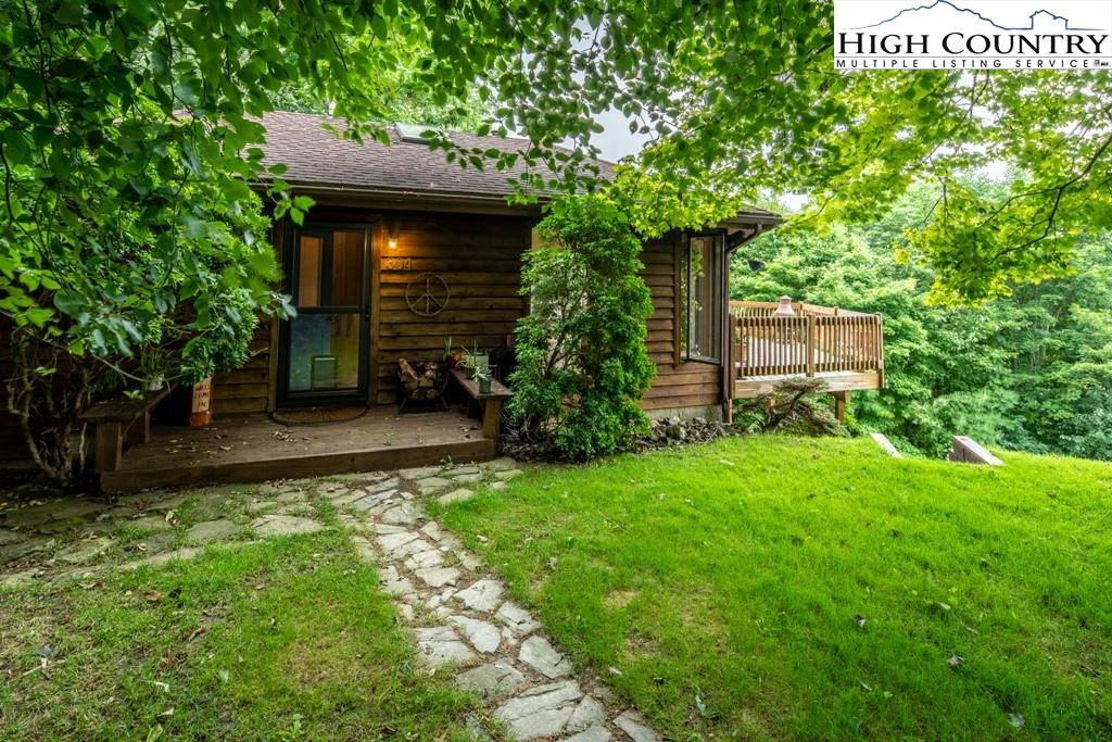Image number 20 for the current listing