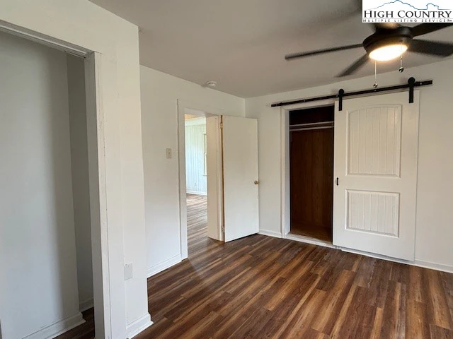 Image number 3 for the current listing