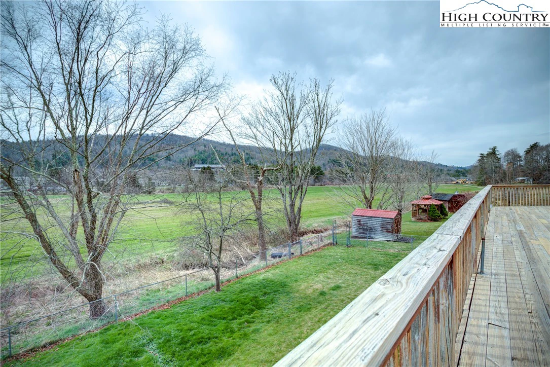 Image number 2 for the current listing
