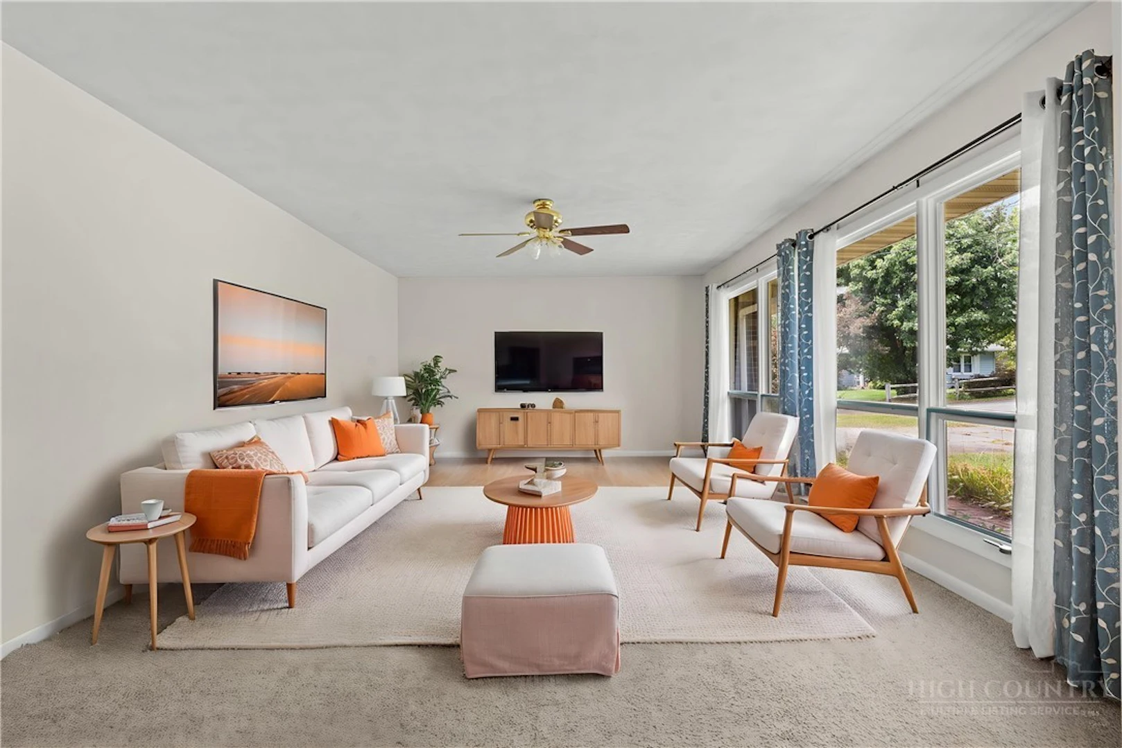 Image number 4 for the current listing