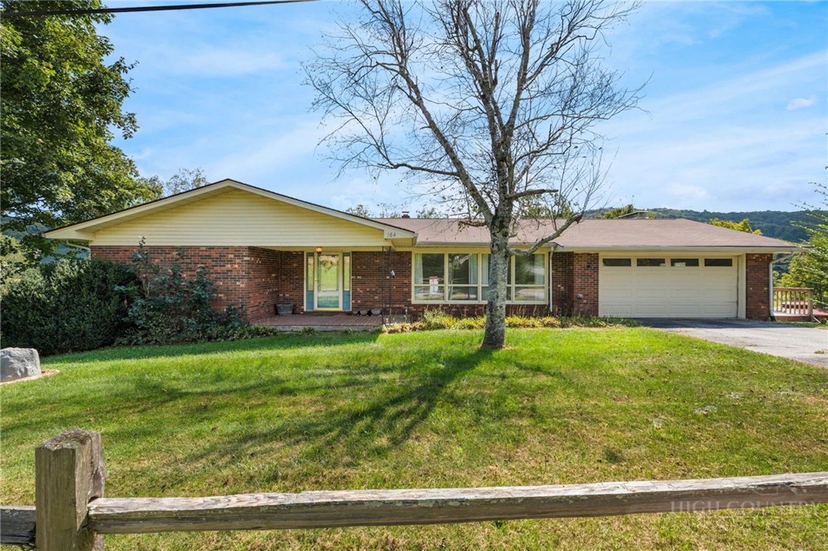 Image number 3 for the current listing