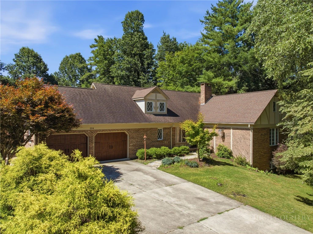 Image number 4 for the current listing