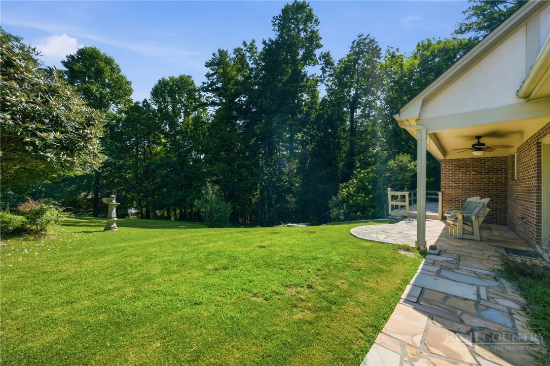 Image number 21 for the current listing