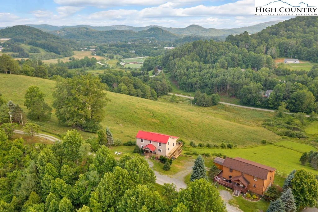 Image number 2 for the current listing