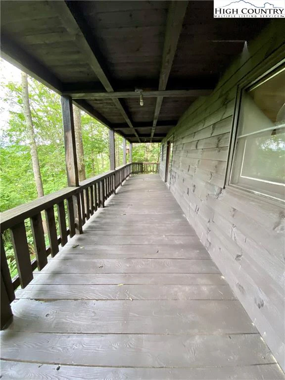 Image number 3 for the current listing