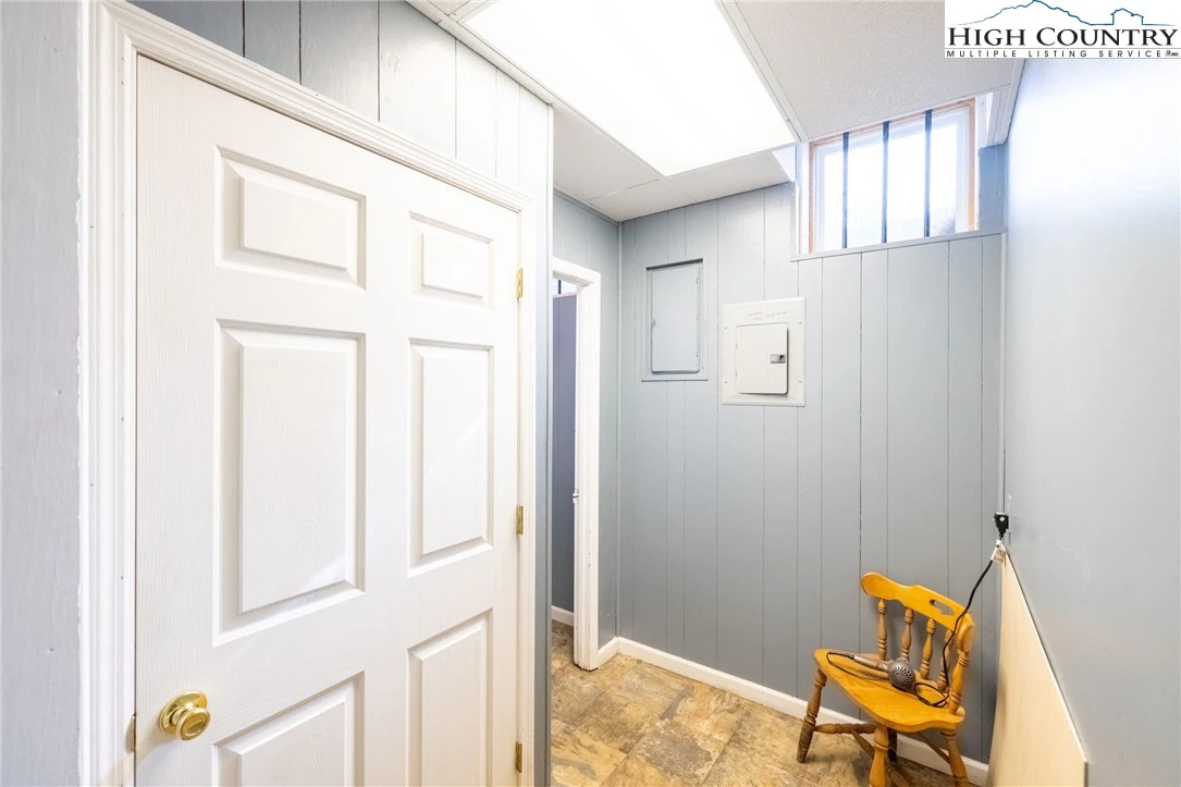 Image number 10 for the current listing