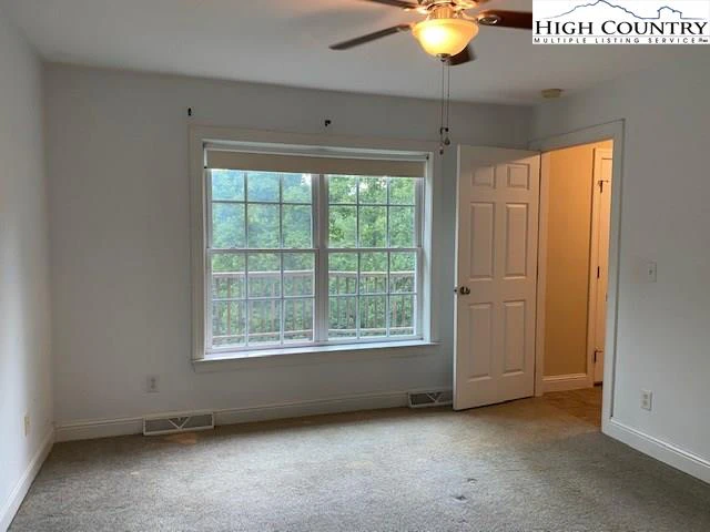 Image number 10 for the current listing
