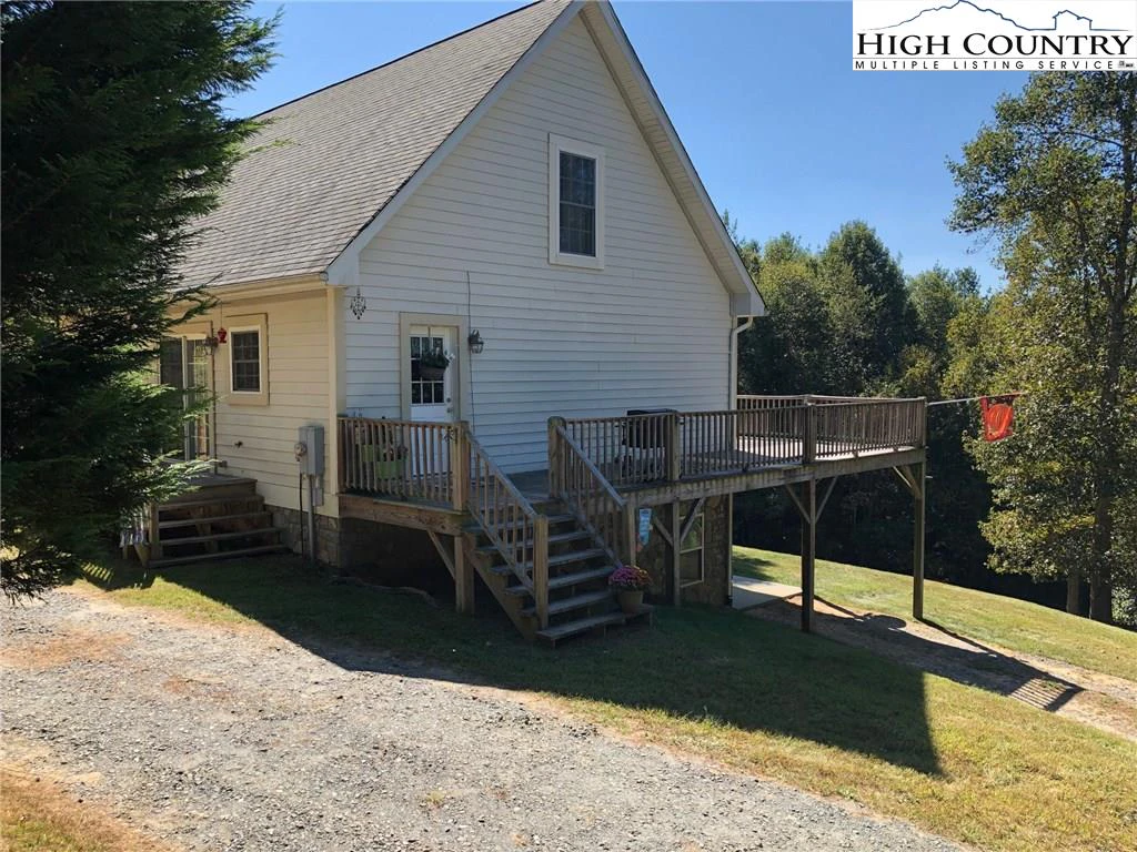 Image number 14 for the current listing